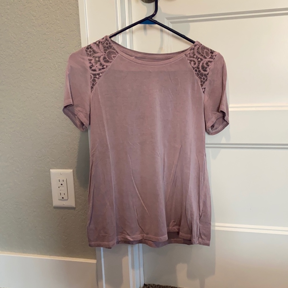 American Eagle shirt